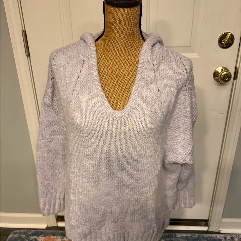 American Eagle Outfitters wool-blend lavender hooded Sweater, Size Large